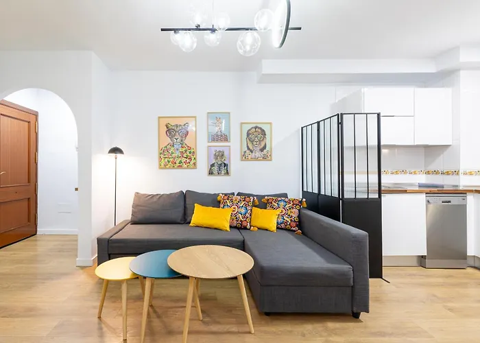 H2M Feijoo Close To City Center In A Quiet Area