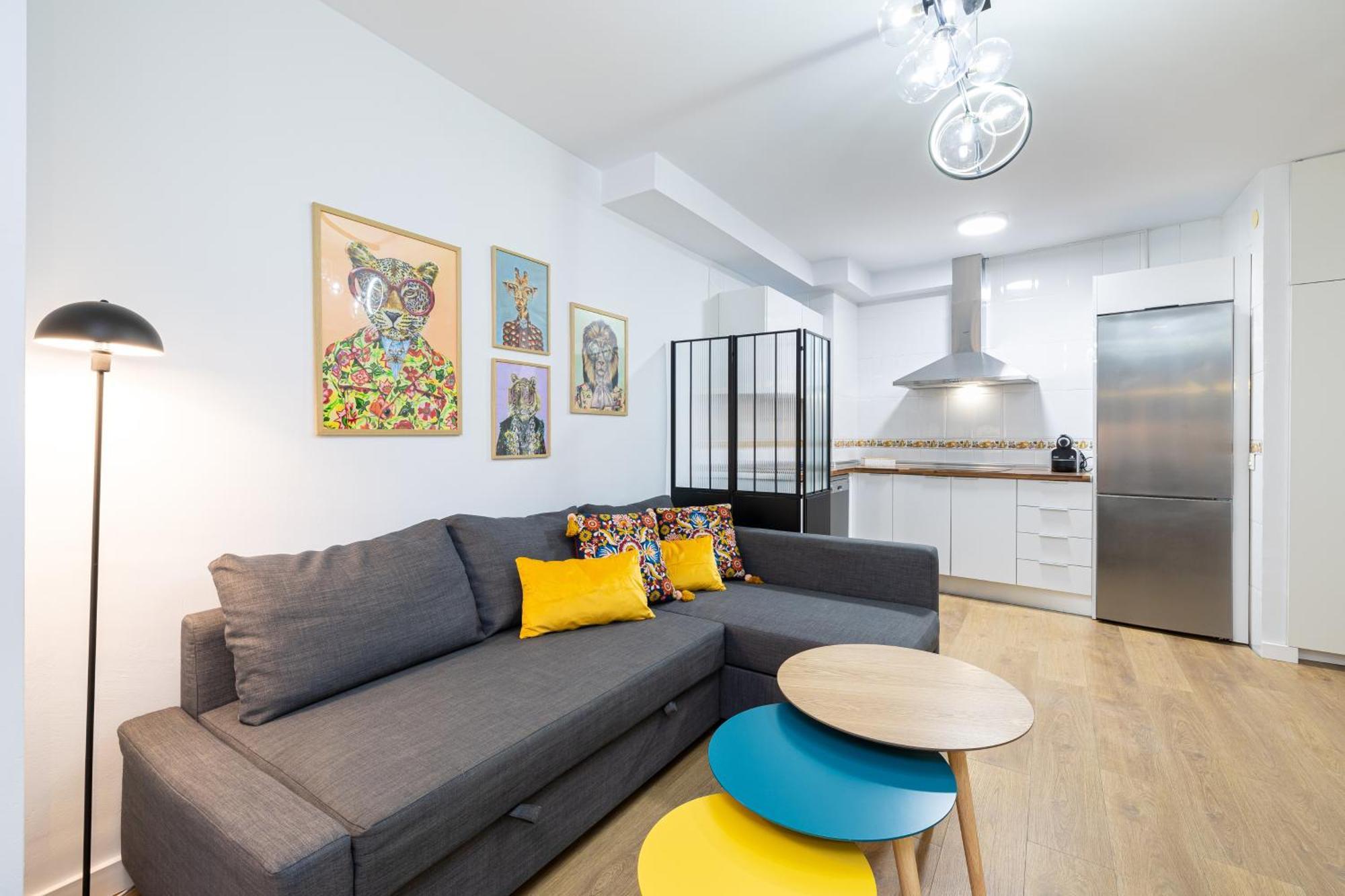H2m Feijoo Close To Center In A Quiet Area * Malaga