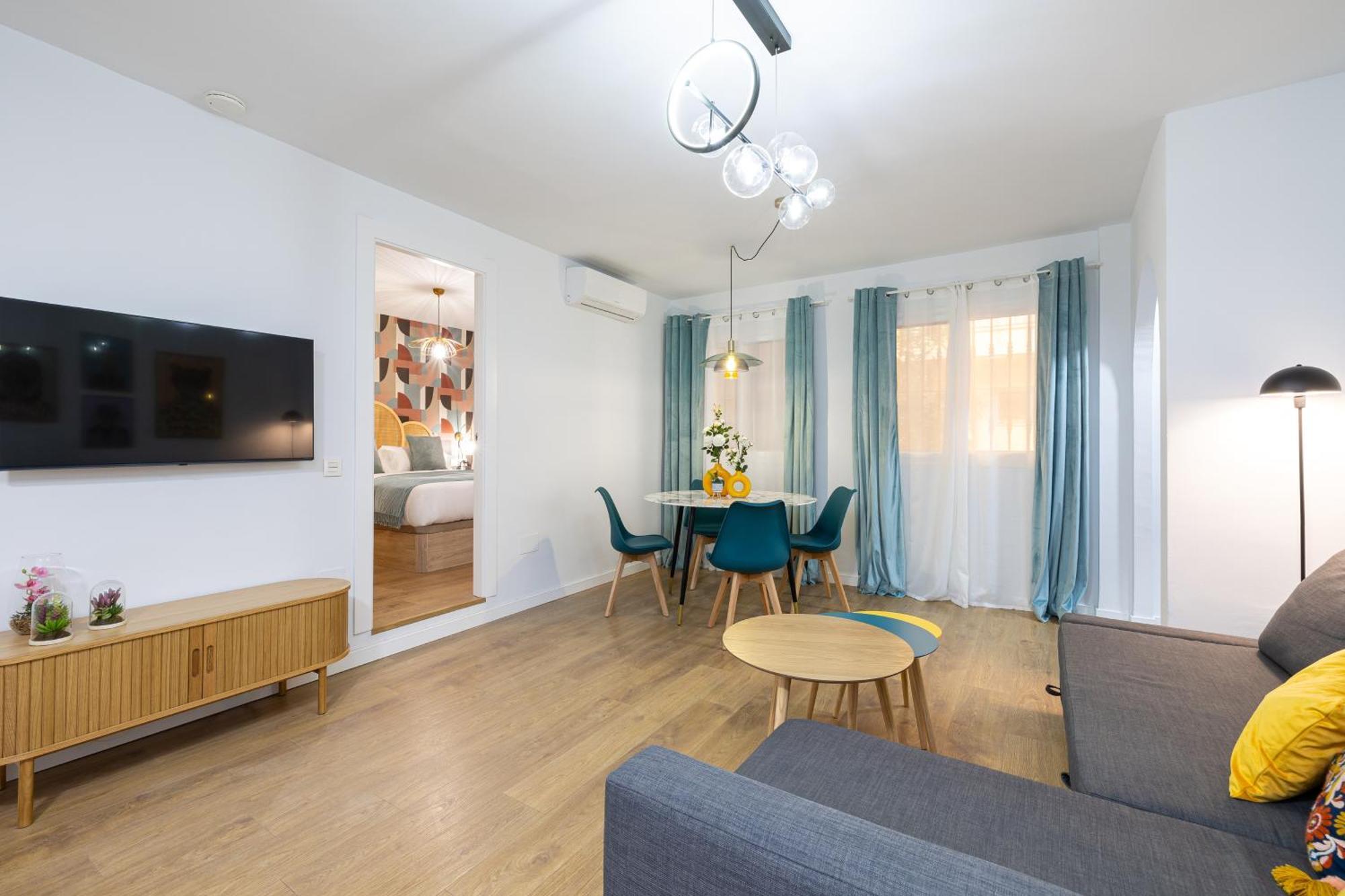 Apartment H2m Feijoo Close To Center In A Quiet Area Malaga